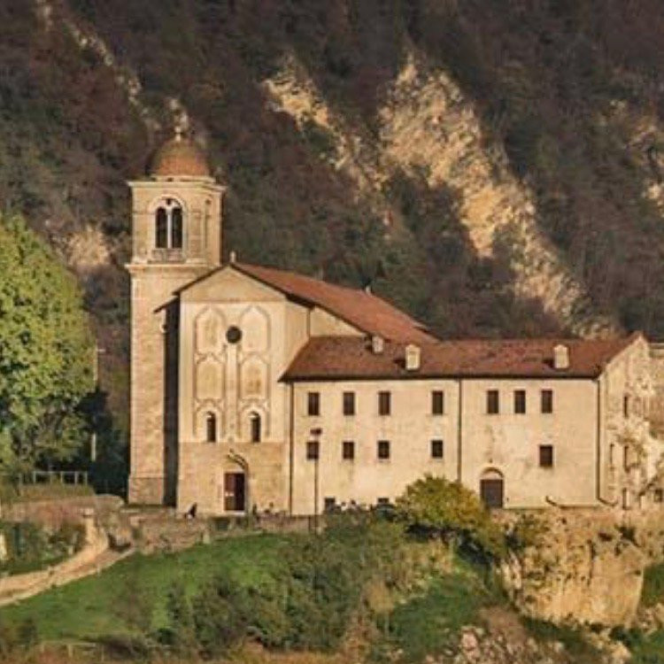 Santuario Santi Vittore e Corona景点图片