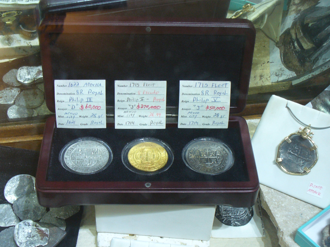 Spanish Main Antiques景点图片