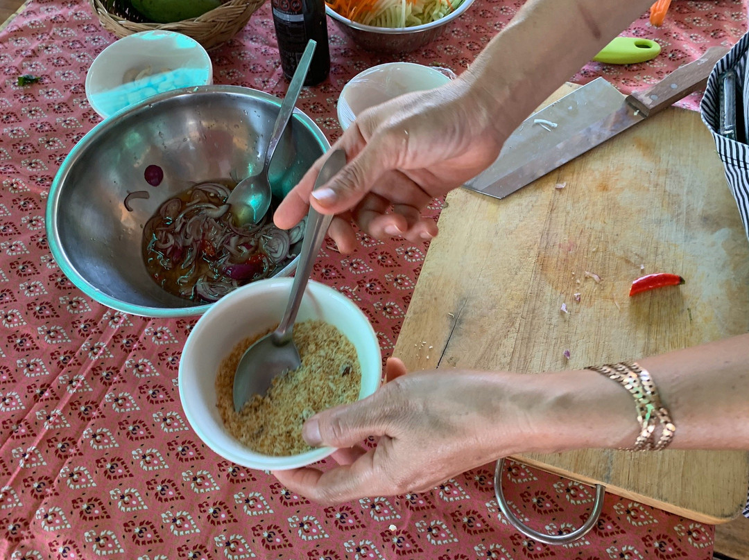 Hemingway's on the Beach Cooking School-Thong Krut必去景点