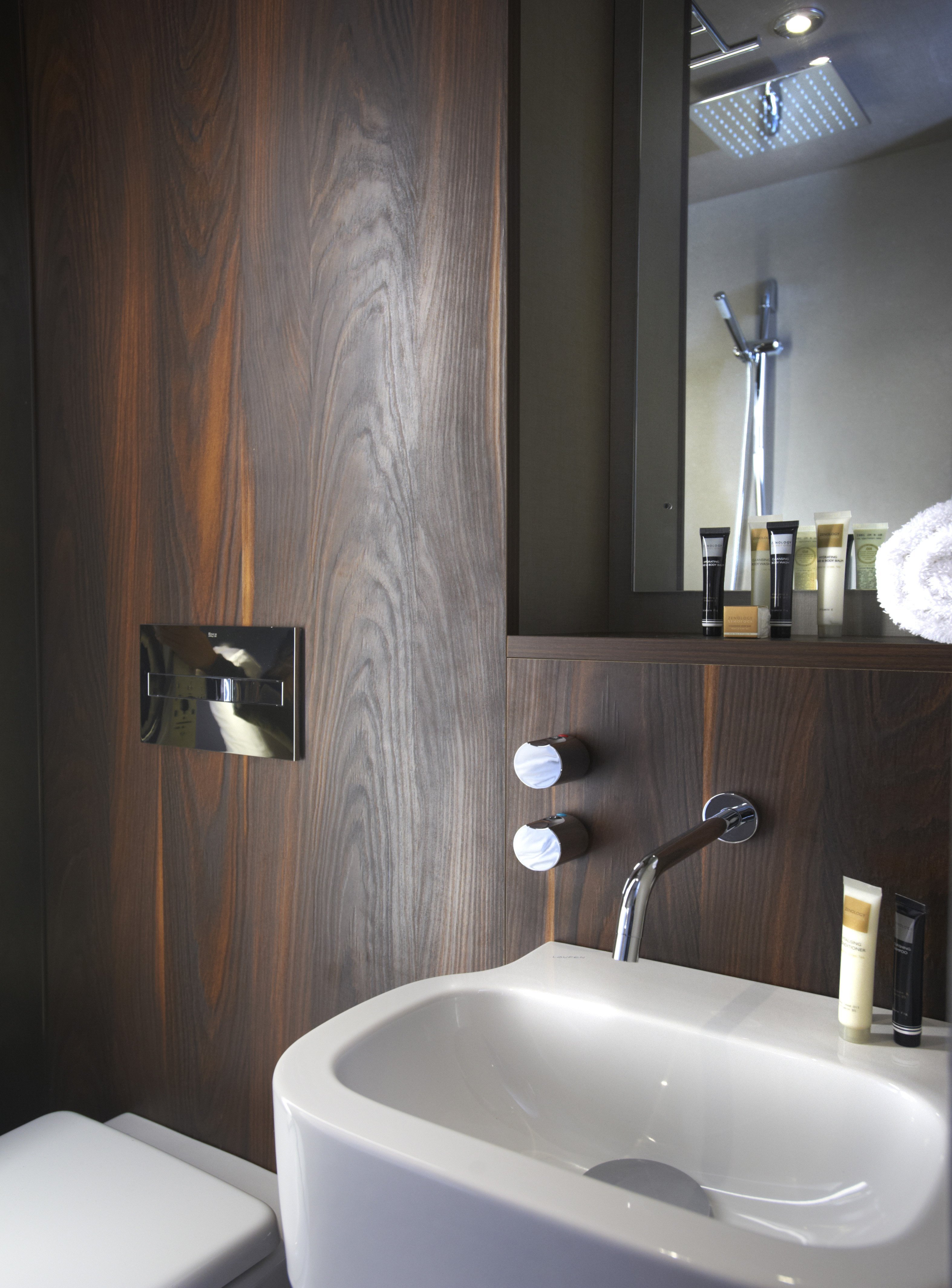 Bloc Hotel London Gatwick Airport-官方