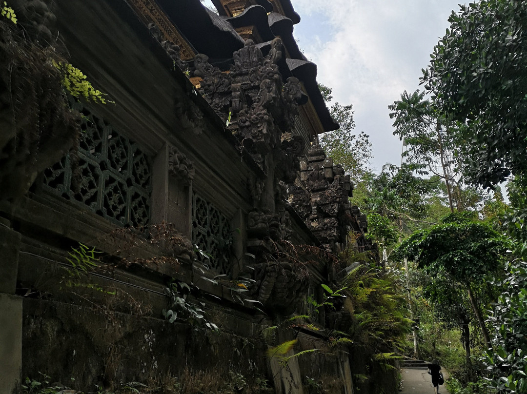 Gunung Lebah寺庙景点图片
