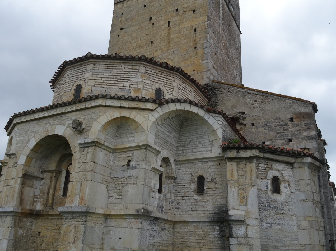 Basilique Saint-Just-Valcabrere必去景点
