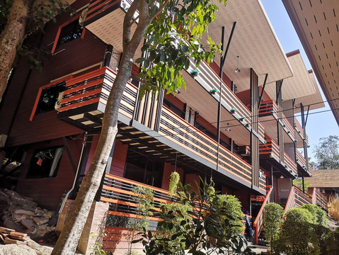 Lipe Banyan Apartments主图