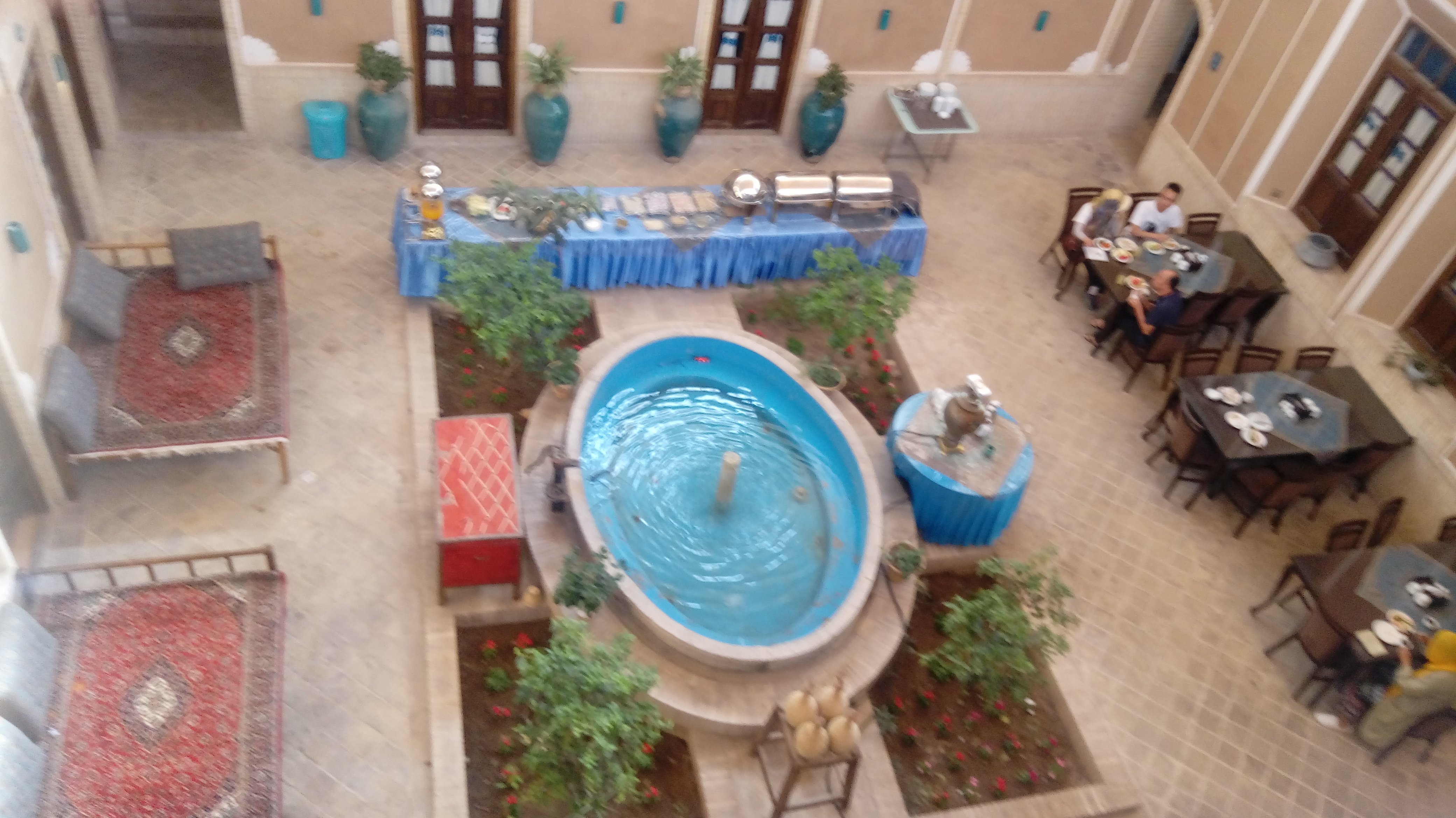 Firoozeh Traditional Hotel-浴室