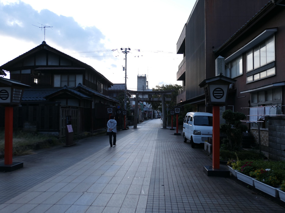 Matsuoka Shrine景点图片