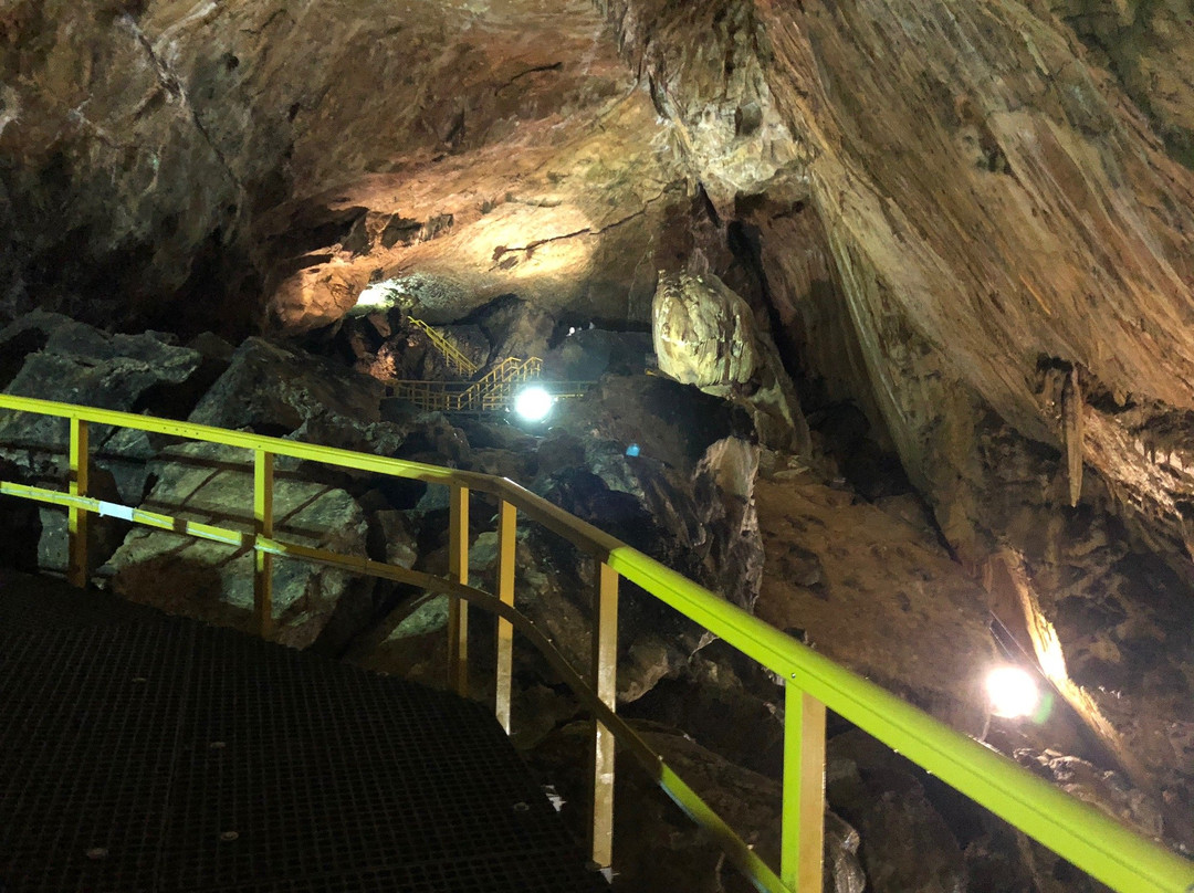 Lalomita Cave景点图片