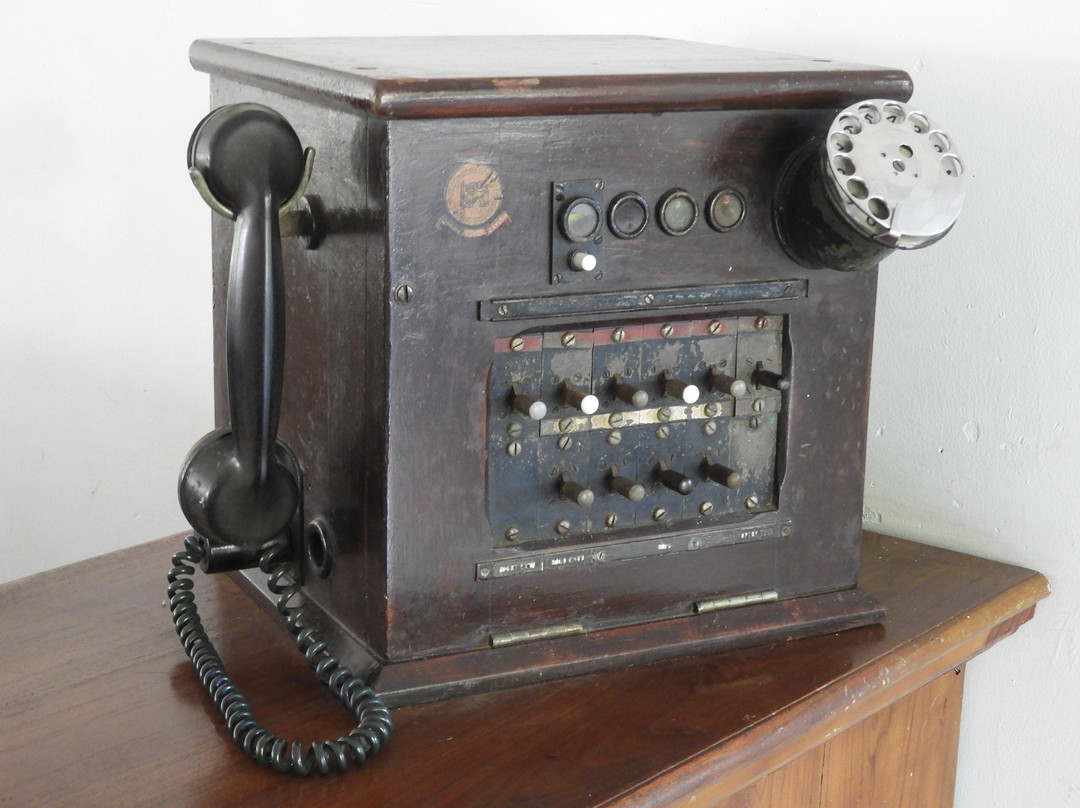 努瓦拉威娃湖边酒店主图