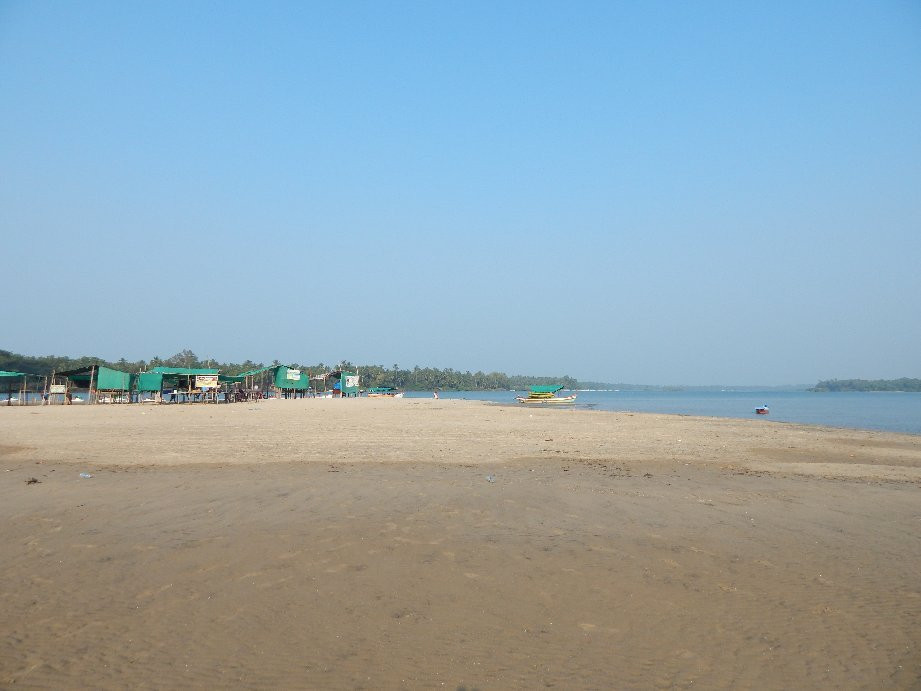Tsunami Island Vengurla景点图片
