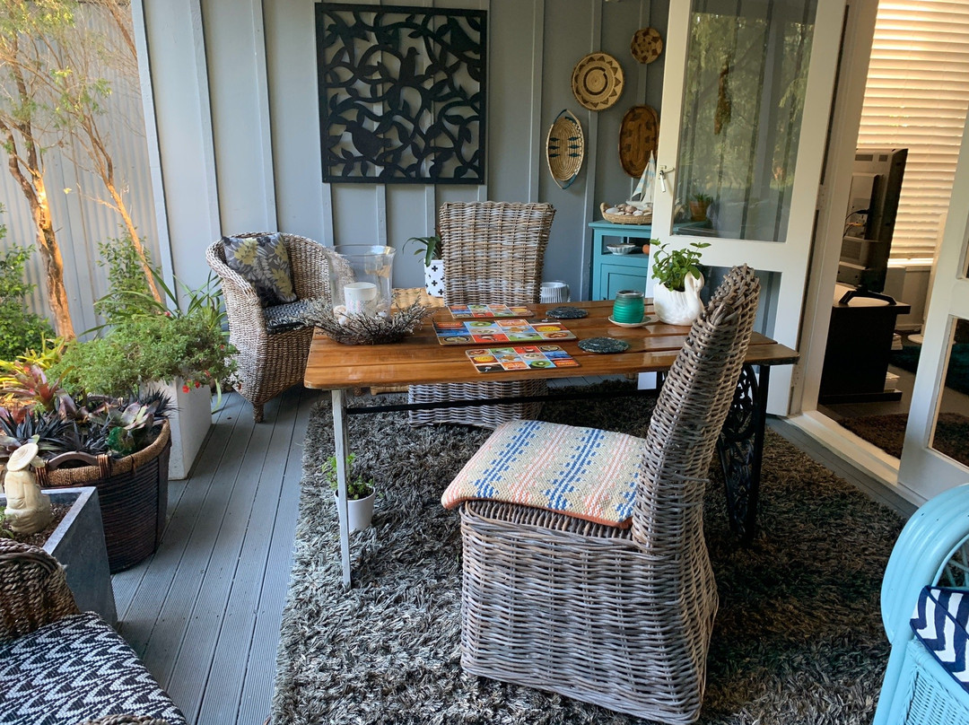 Annies B and B主图