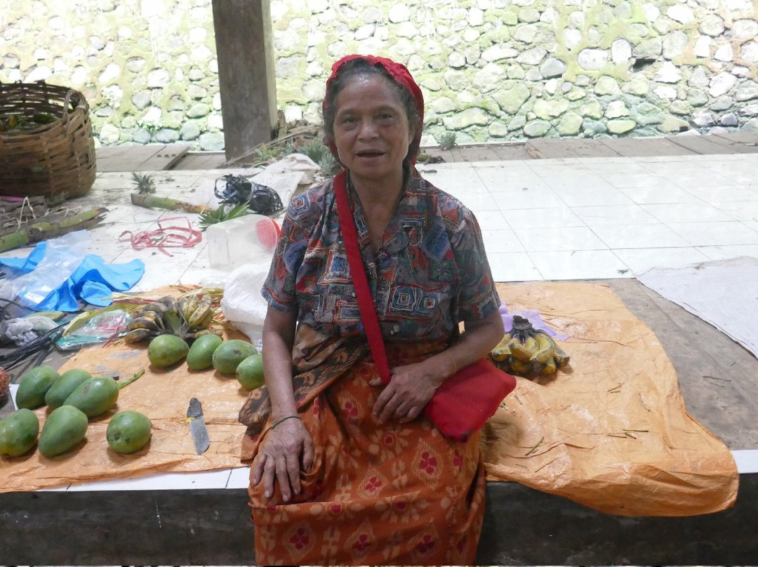 Traditional Market Ruteng景点图片