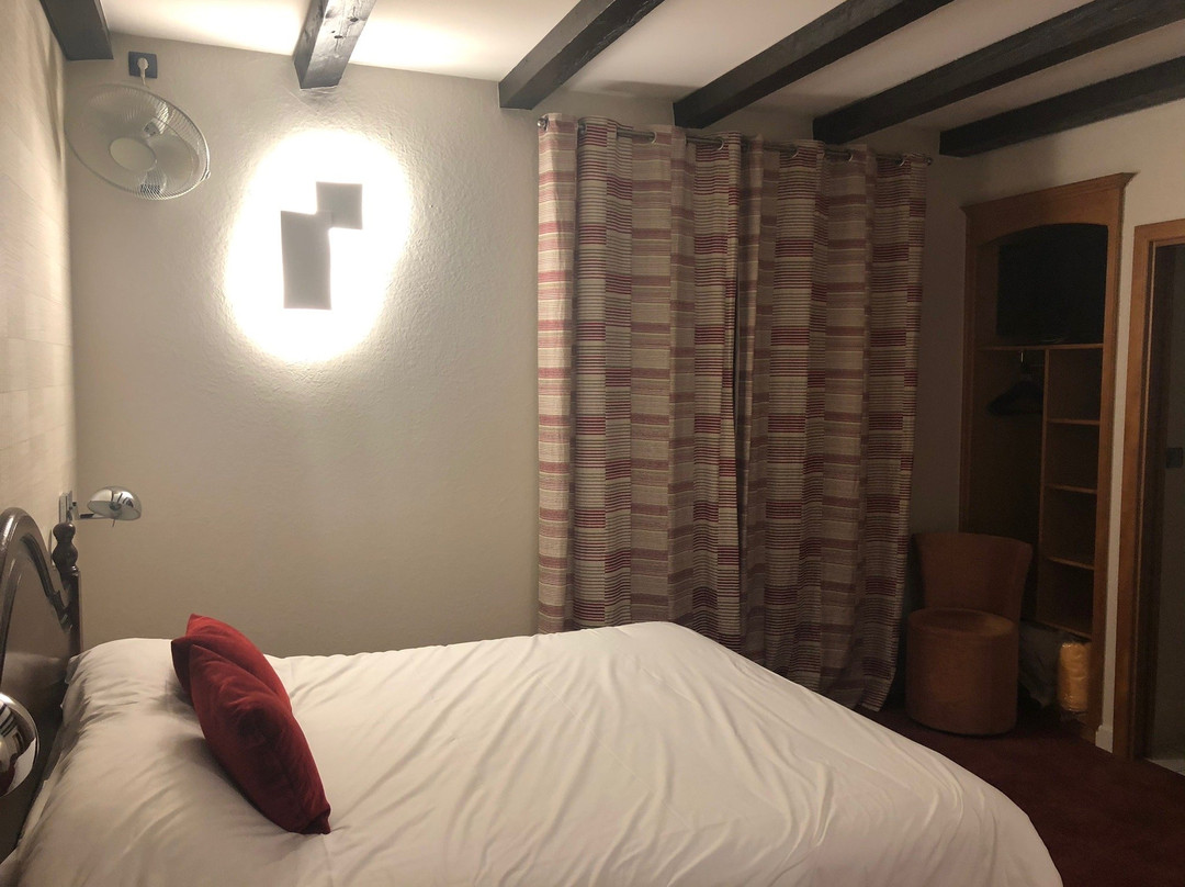 Hotel Pere Benoit主图