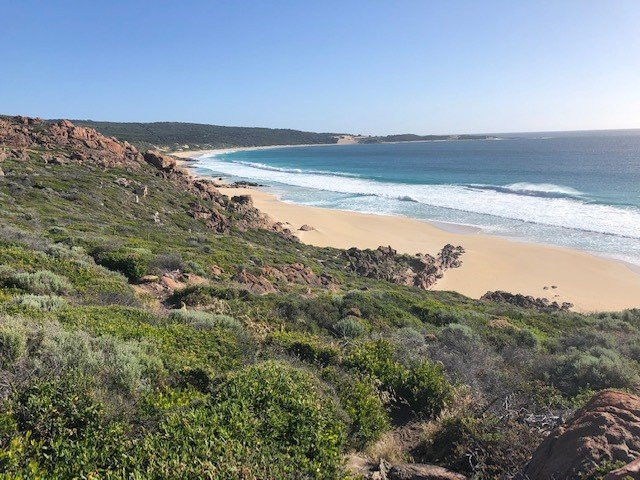 英吉度温泉度假酒店主图