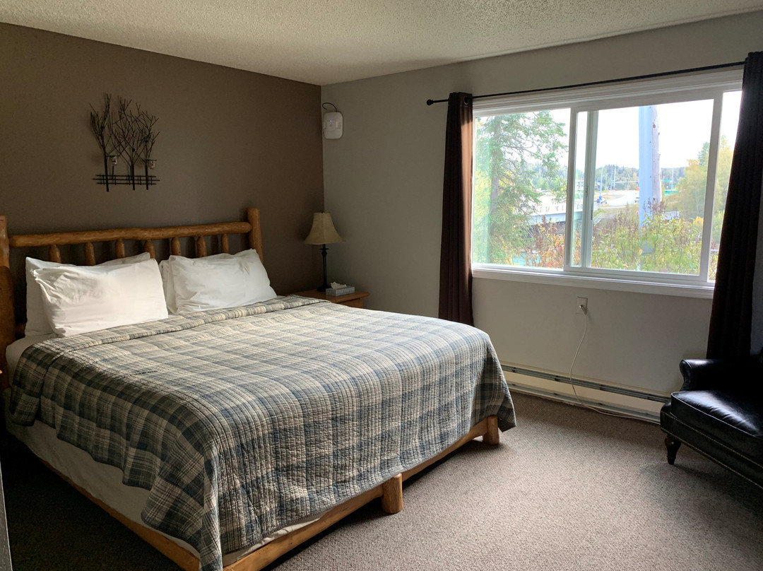 基奈河旅馆主图