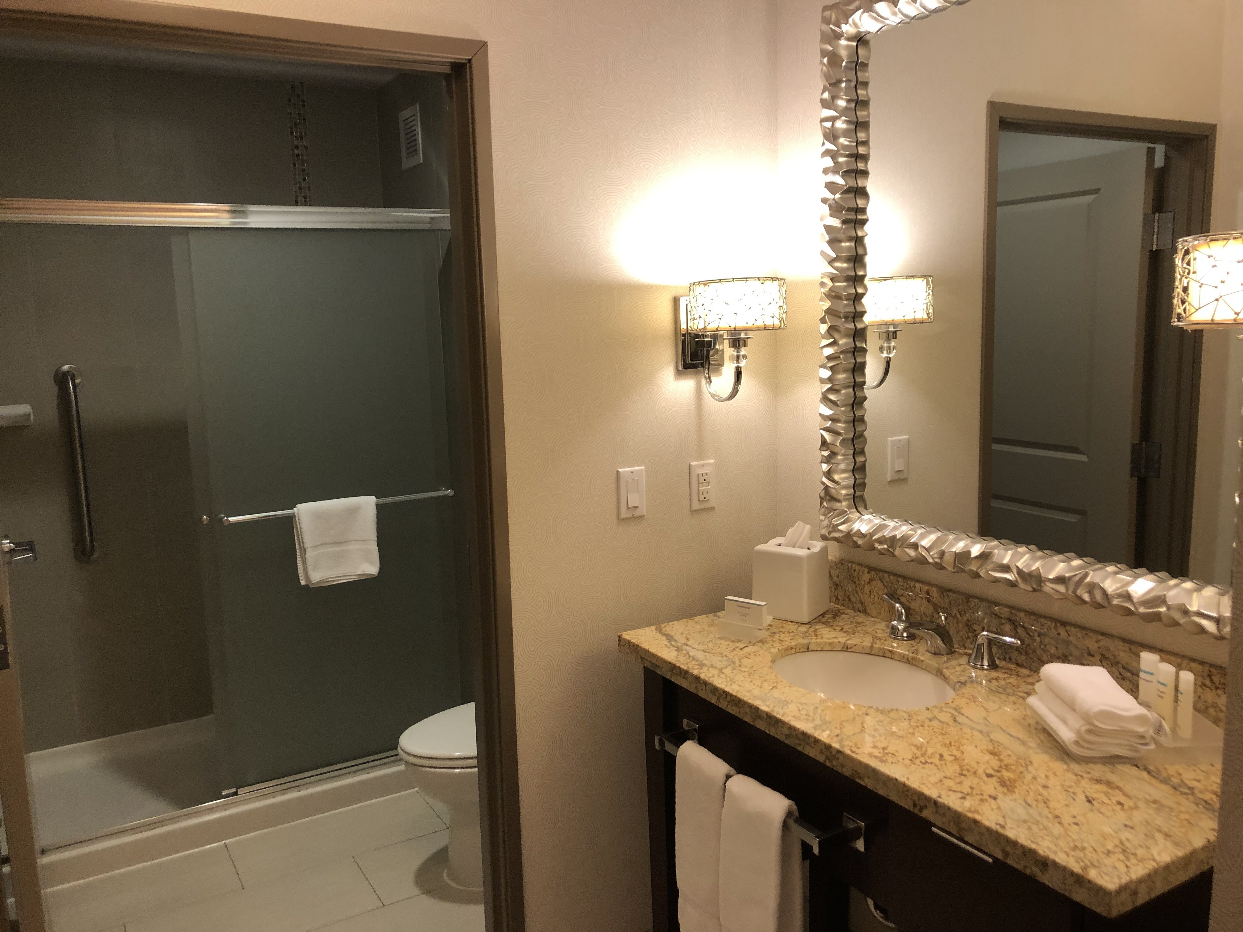 Homewood Suites By Hilton Lynnwood Seattle Everett-浴室