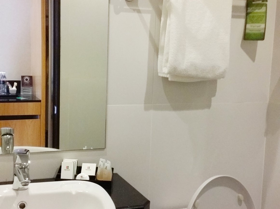 Imperial Riverbank Hotel主图