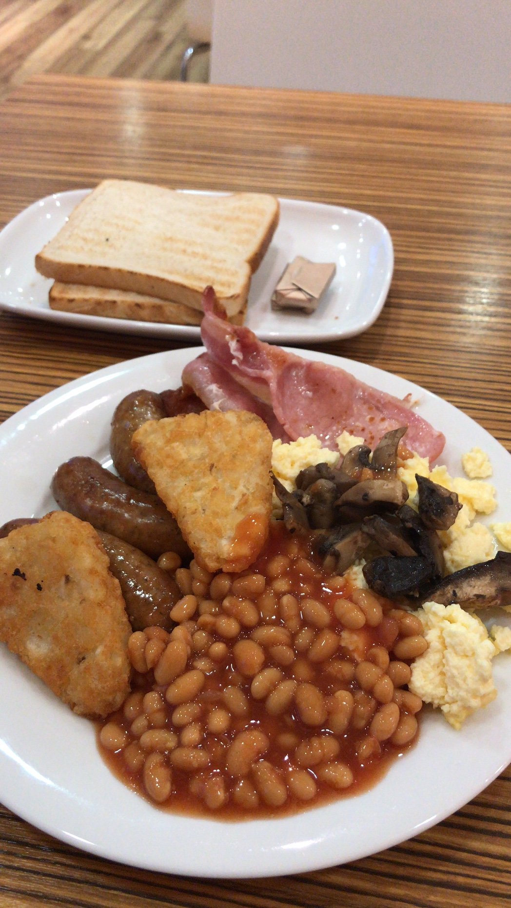 Travelodge Rugby Central-餐饮