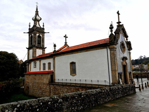 Igreja de Santo António da Torre Velha-蓬蒂－迪利马必去景点
