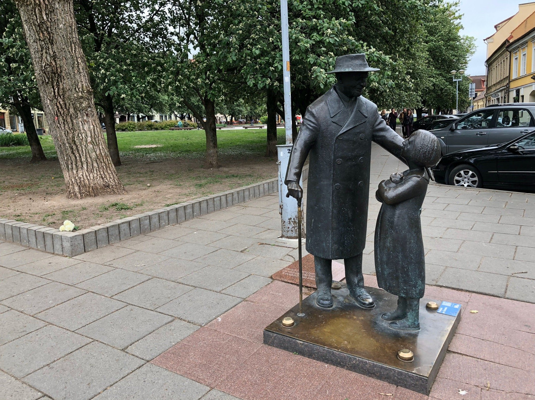 Monument to Zemach Shabad-维尔纽斯必去景点