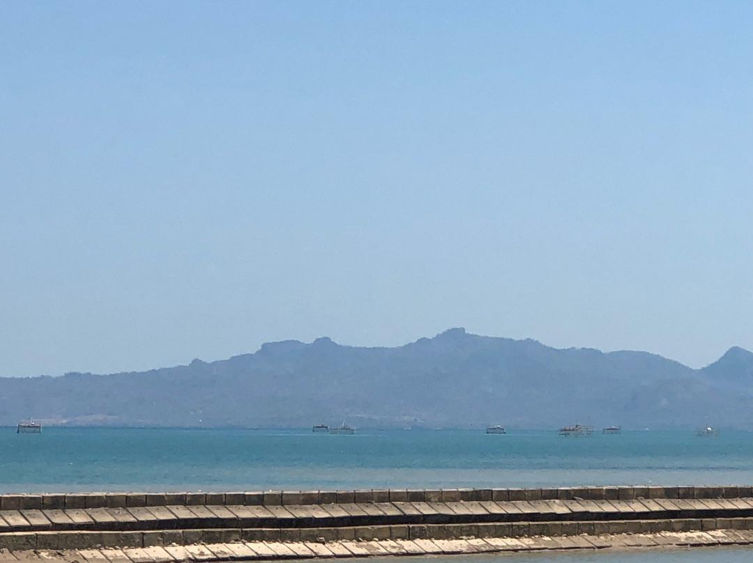 Lasiana Beach景点图片