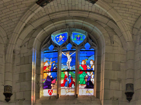 Eglise St Venant-Ballan Mire必去景点