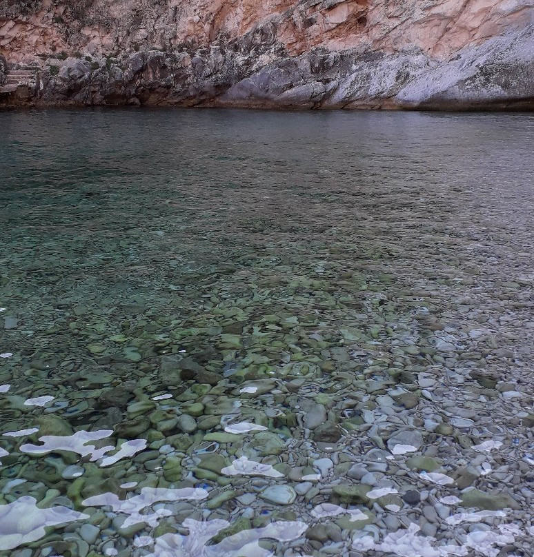 Grammata Beach-Dhermi必去景点