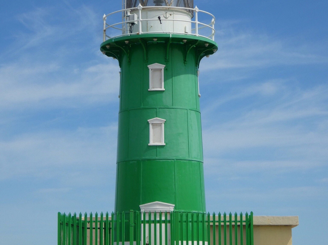 South Mole Lighthouse景点图片