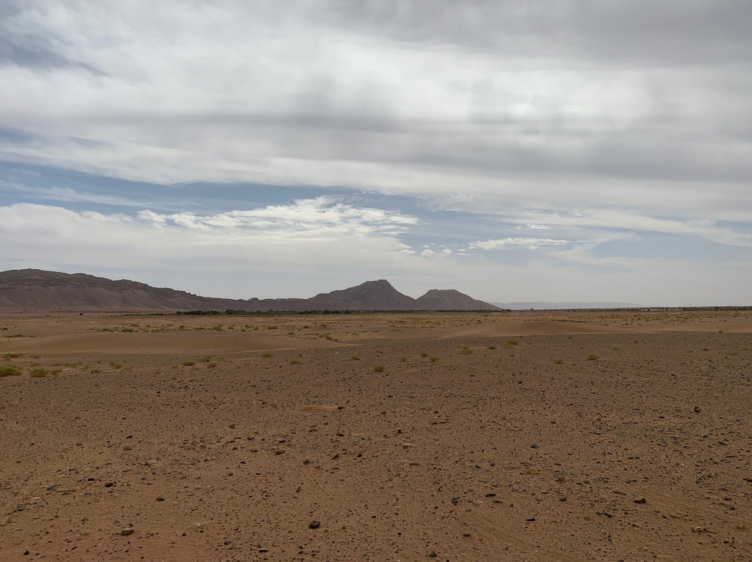 Tinfou Dunes-扎古拉必去景点