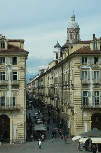 Piazza Castello景点图片