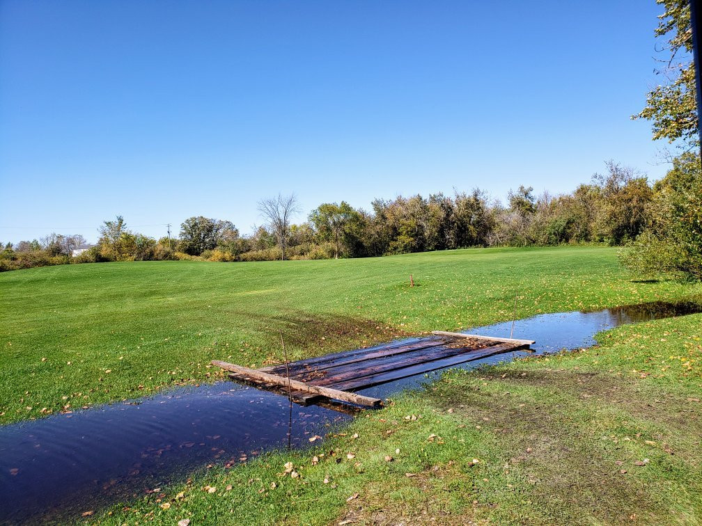 La Broquerie Golf Course景点图片