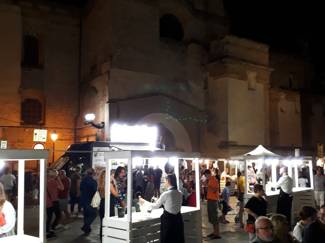 Piazza Salandra-纳尔德奥必去景点