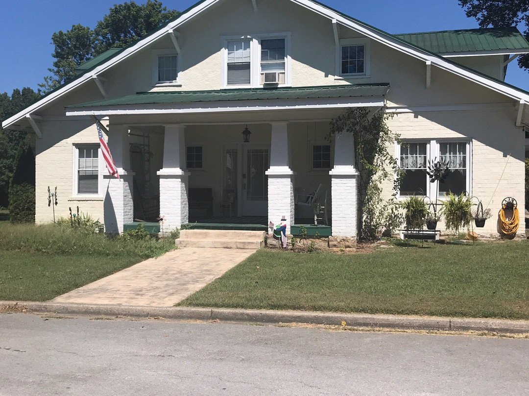 Hinkle Hill Inn Retreat House