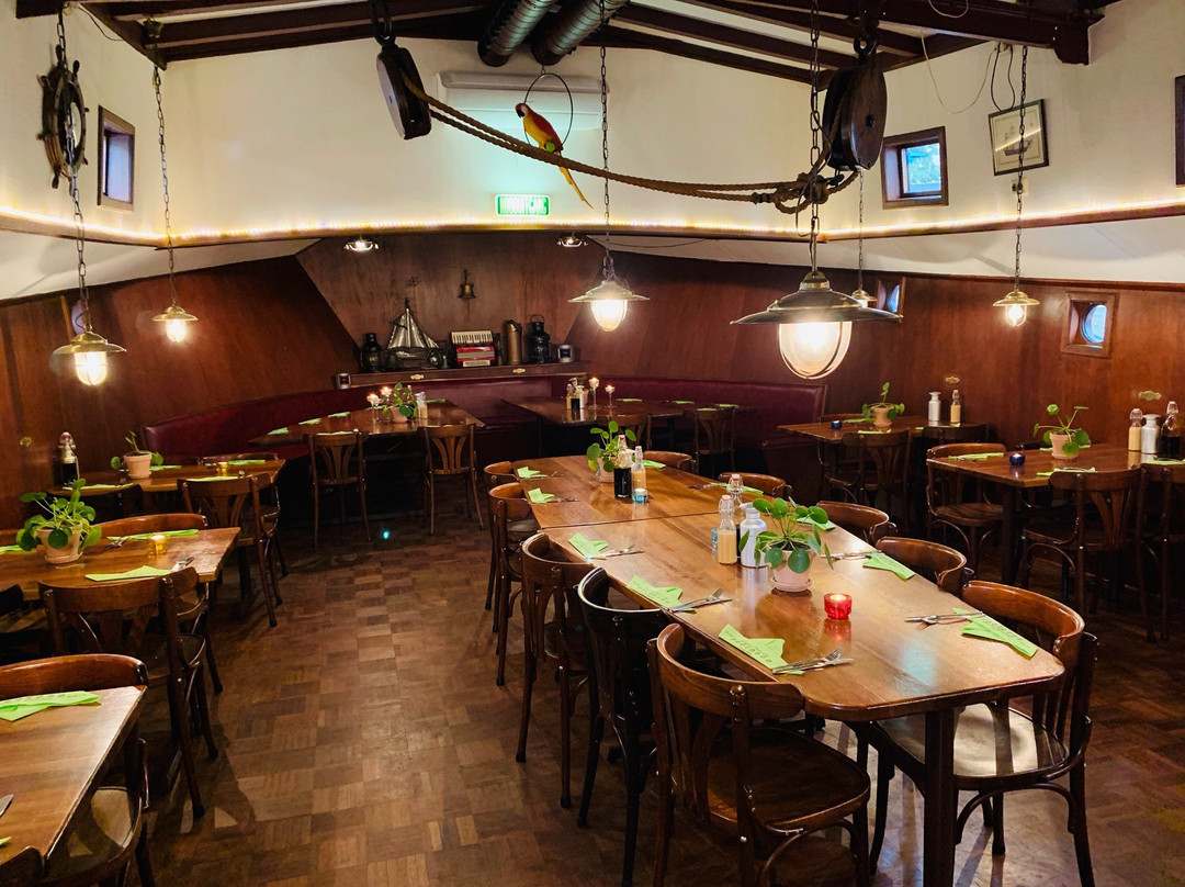 斯塔普霍斯特餐馆和美食-Pannenkoekenschip de Liberté