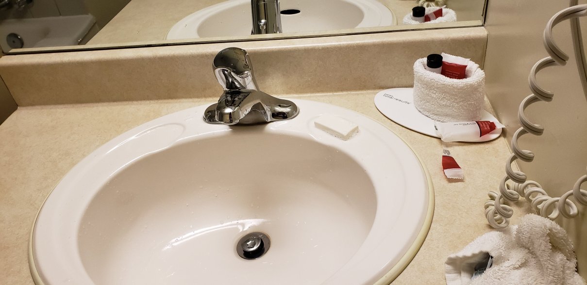 坎贝尔顿温德姆速8酒店-浴室