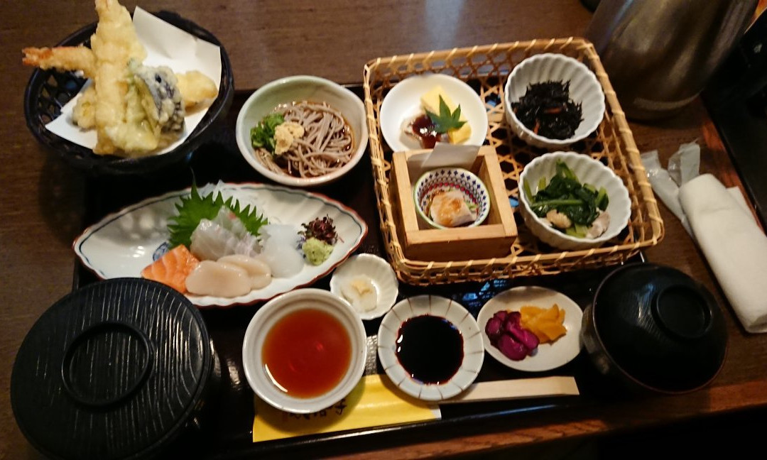 花格子 阪急川西店