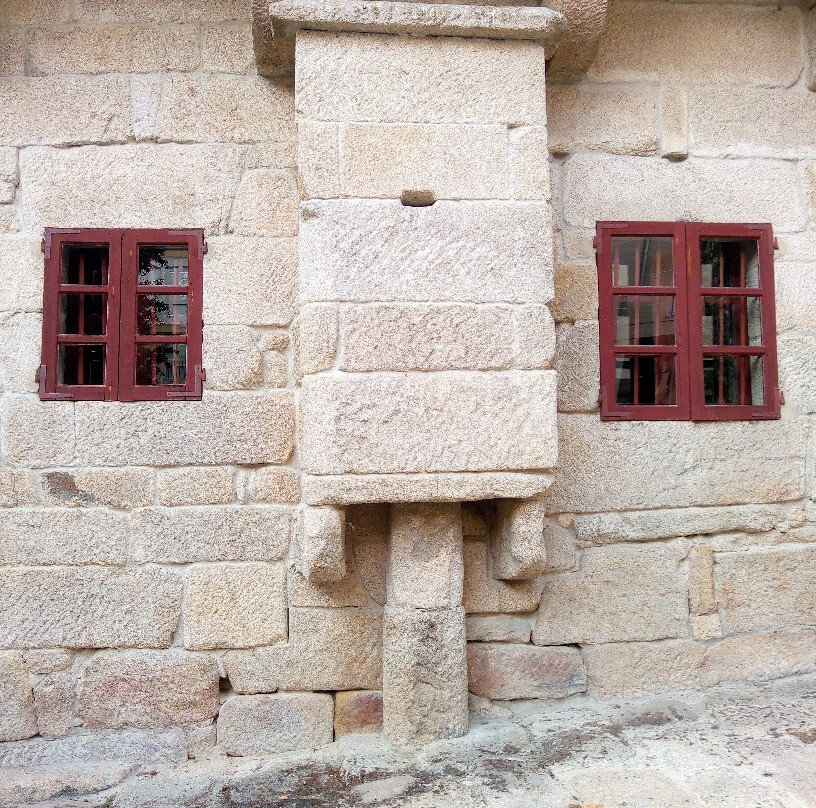 Torre Lombarda主图