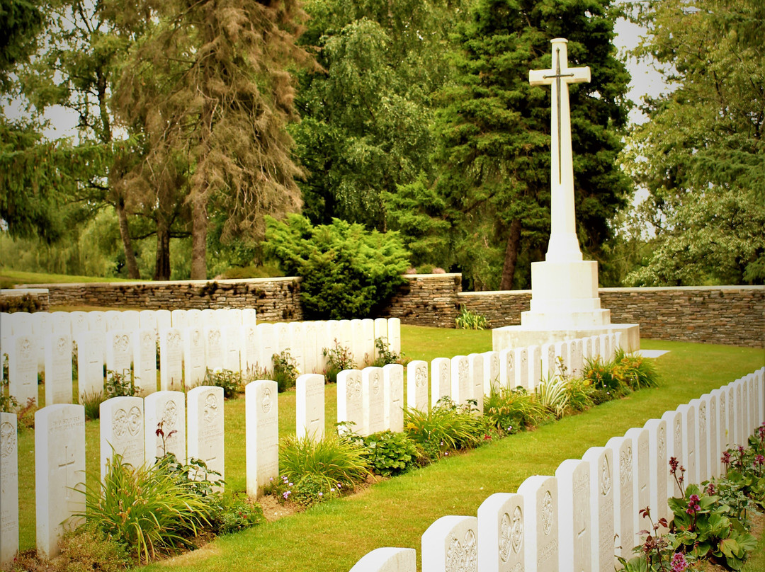 Y Ravine Cemetery景点图片