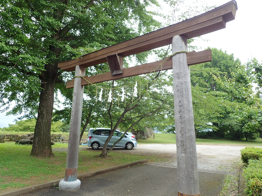 Usuki Gokoku Shrine景点图片