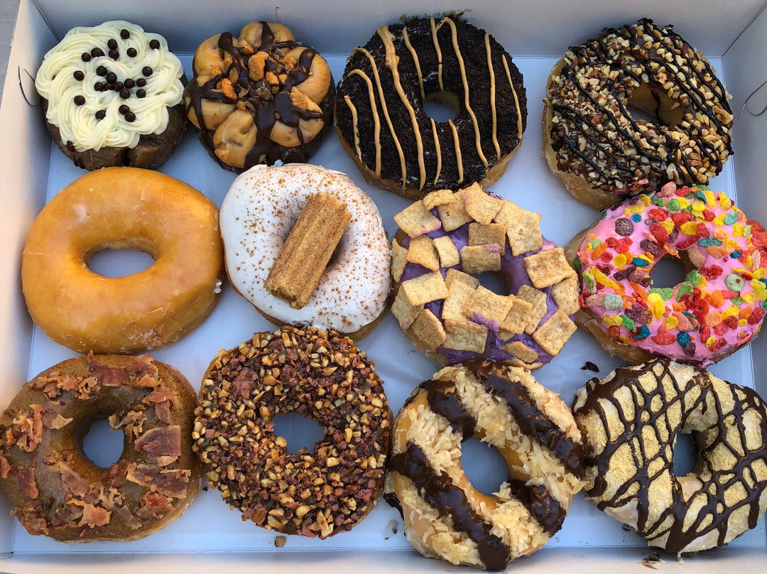 Blue Diamond餐馆和美食-Glaze Doughnuts