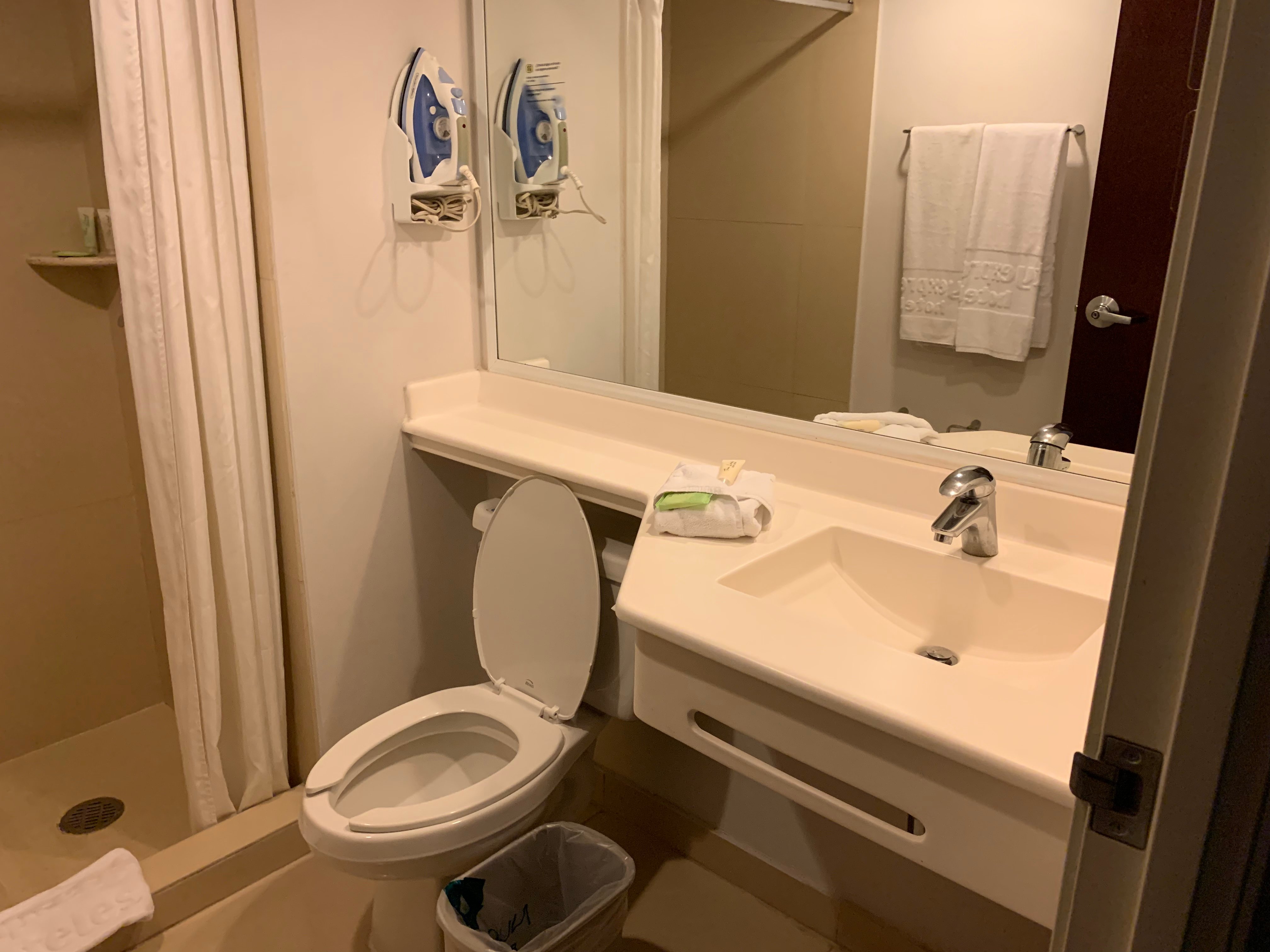 City Express Hermosillo by Marriott-浴室