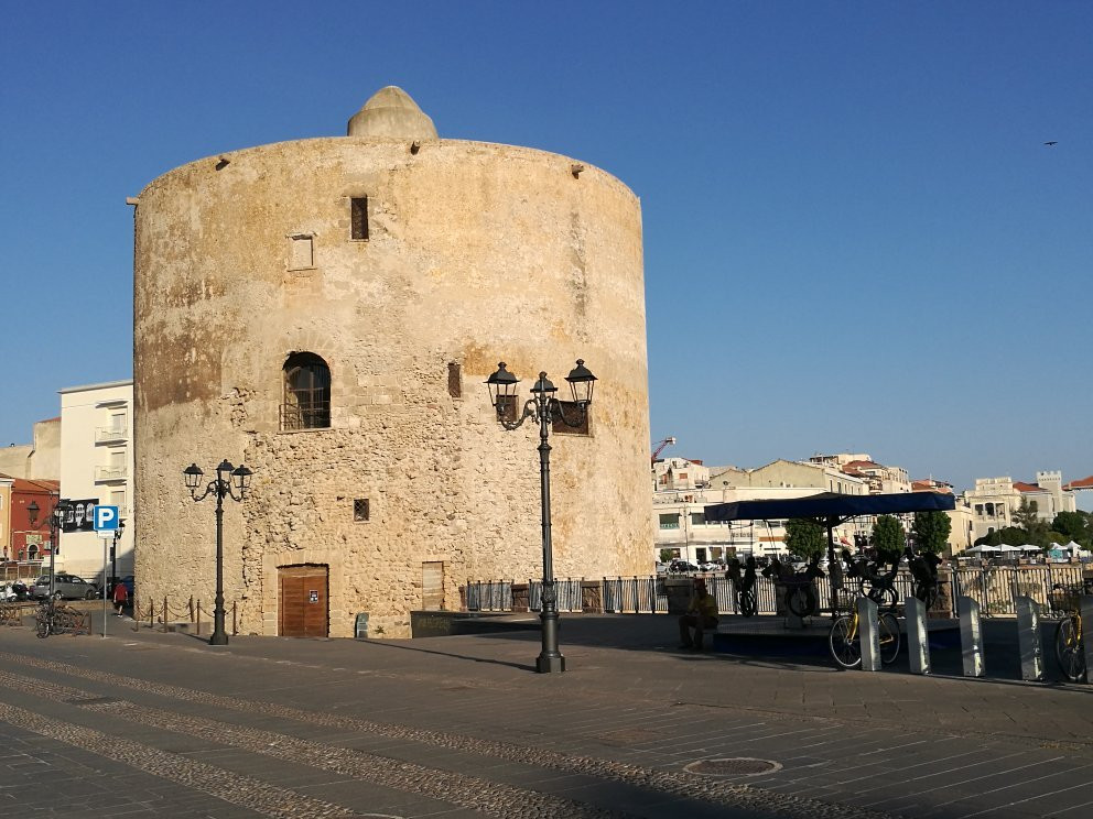 Torre dell'Espero Rejal景点图片