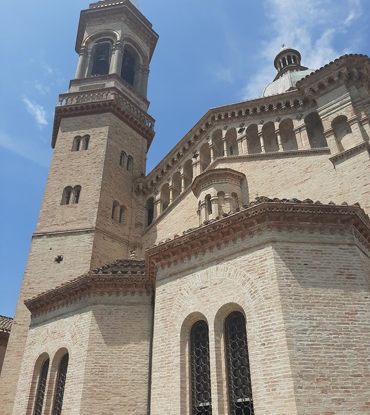 Santuario Beata Vergine Addolorata-奥西莫必去景点