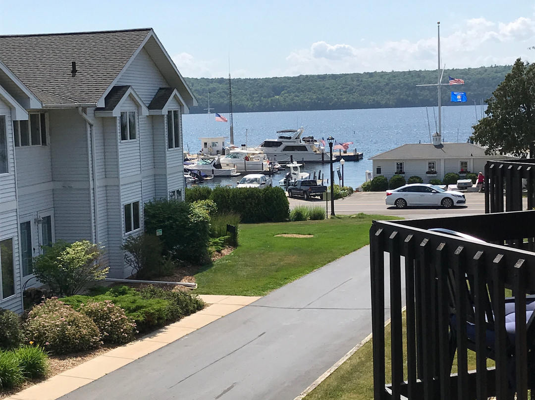 Pine Grove Resort主图