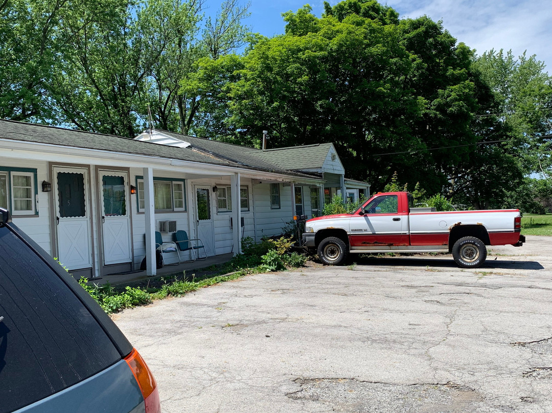 Cresthill Motel主图