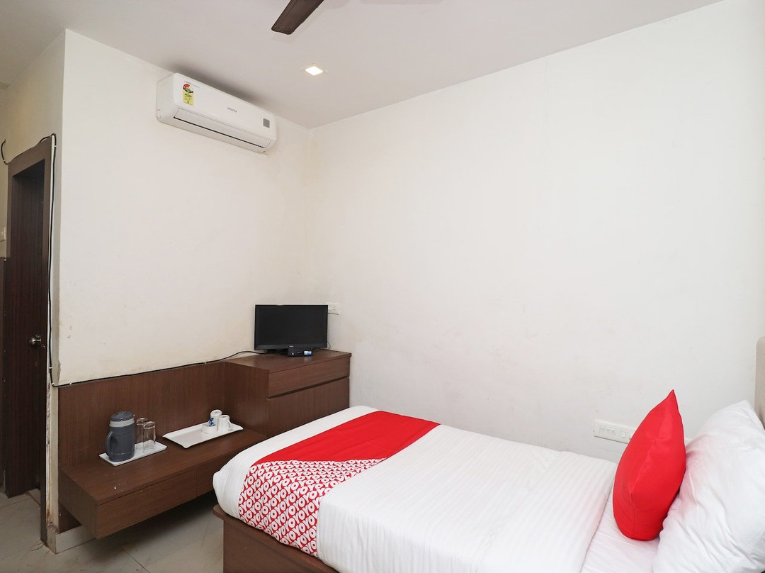 Seamens Club N Hotel主图