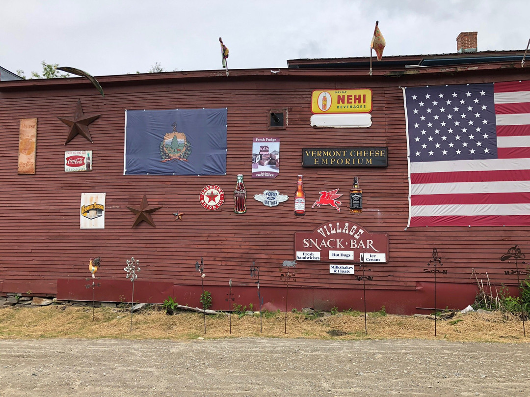 Weston Village Store-Weston必去景点