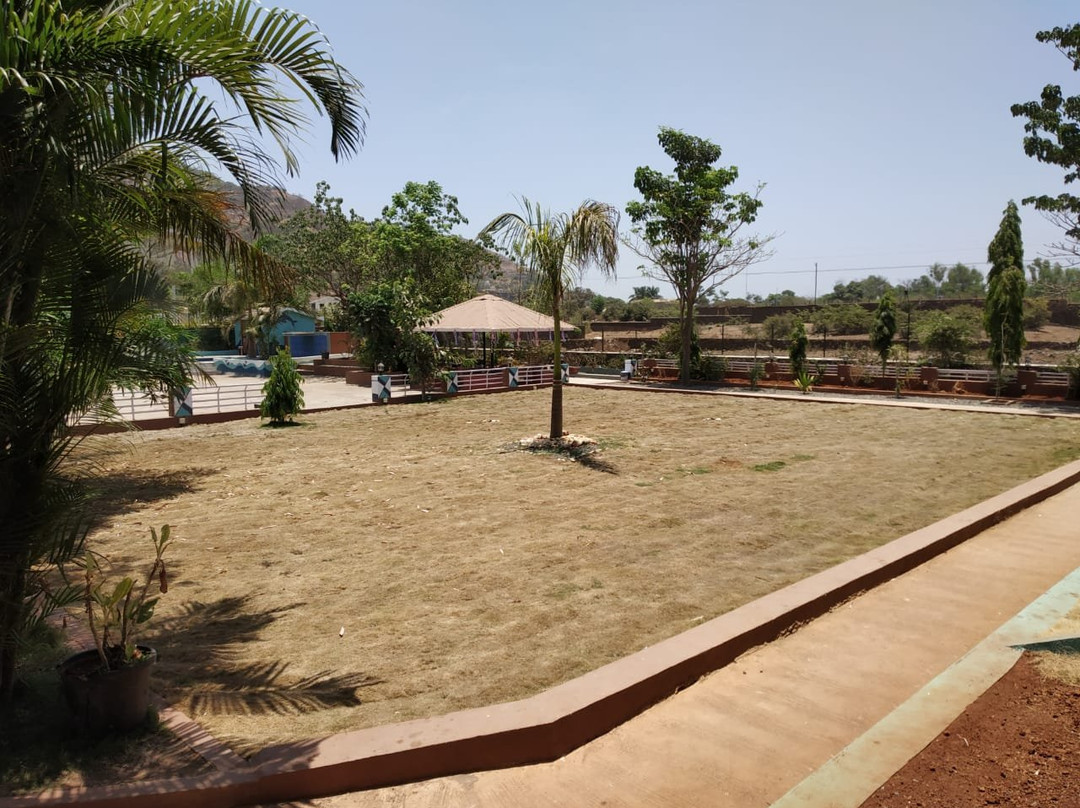 Ellegance Hill Resort主图