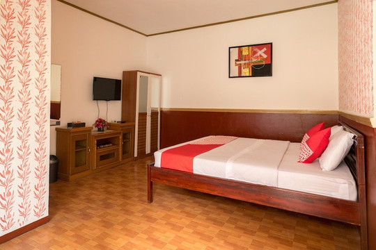 瑟鲁尼公寓主图