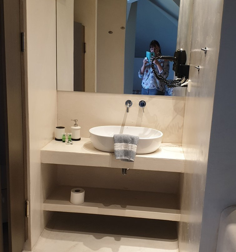 Ocean Beach Hotel主图