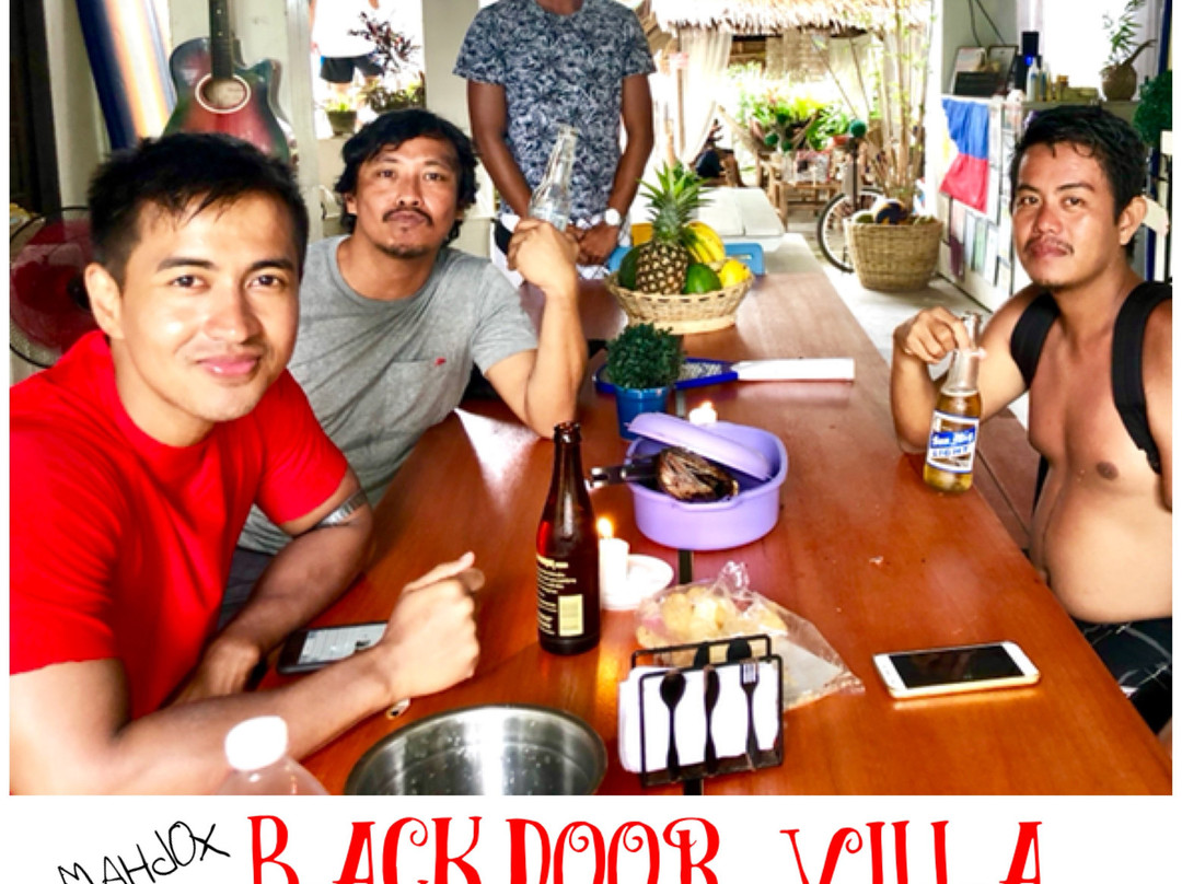 Backdoor Villa主图