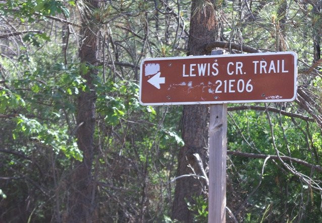 Lewis Creek Trail-菲什营必去景点